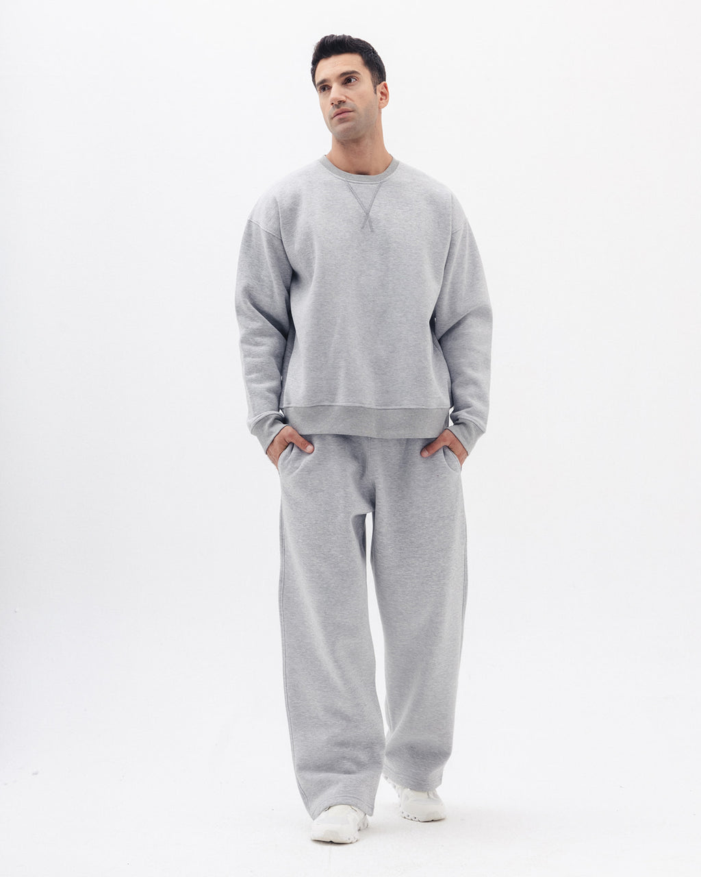 Blank Crewneck in light grey