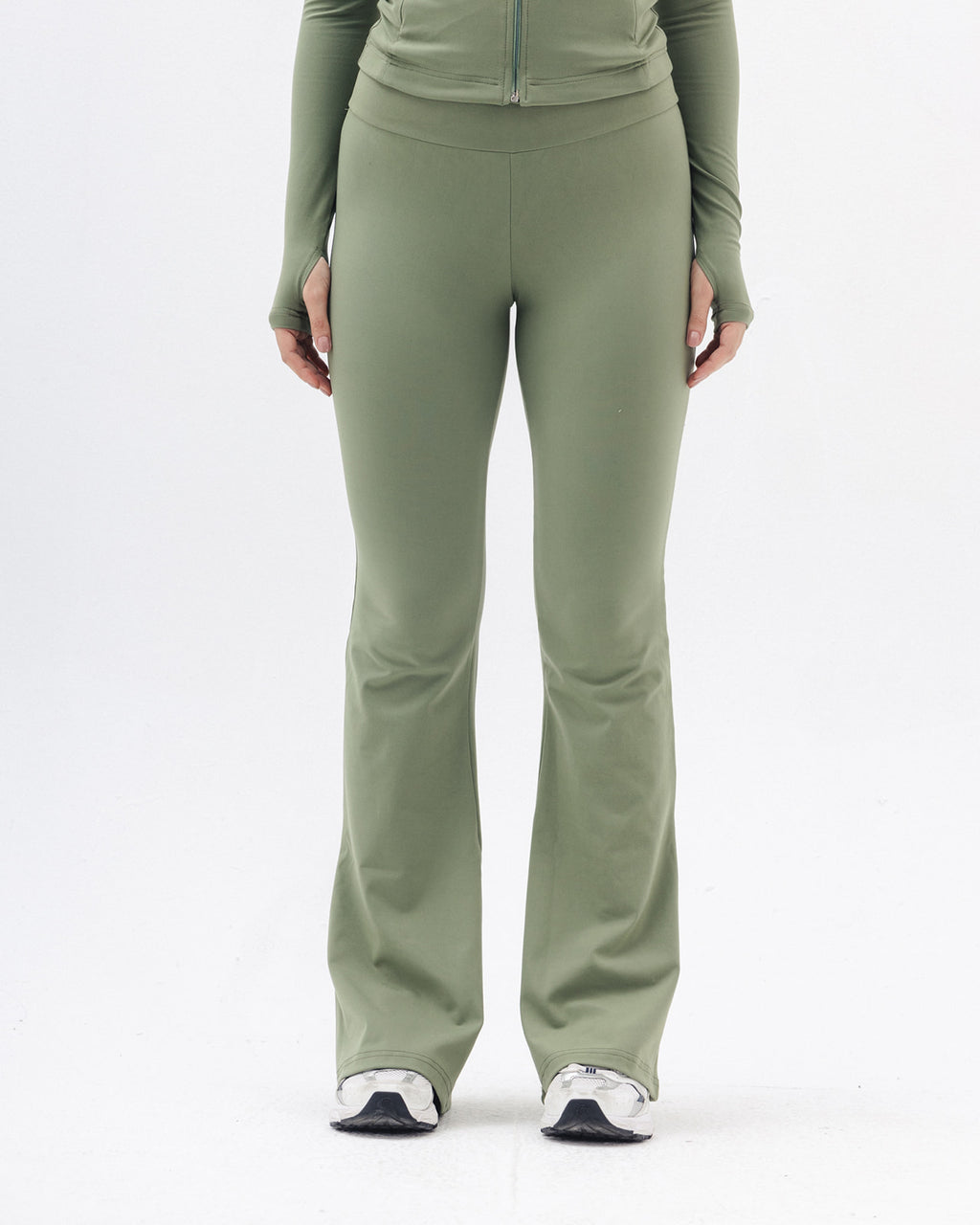 Shaping Yoga Pants In Sage Green