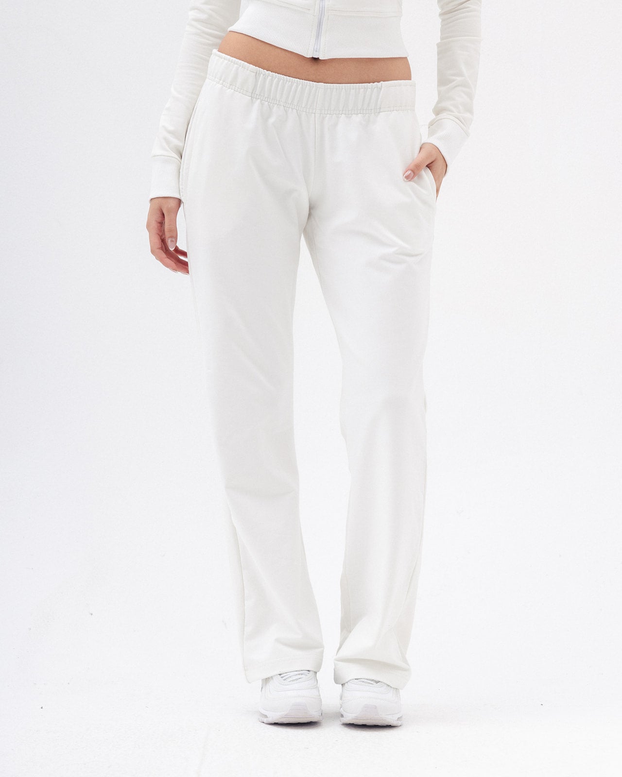 Low Rise Sweatpants In White