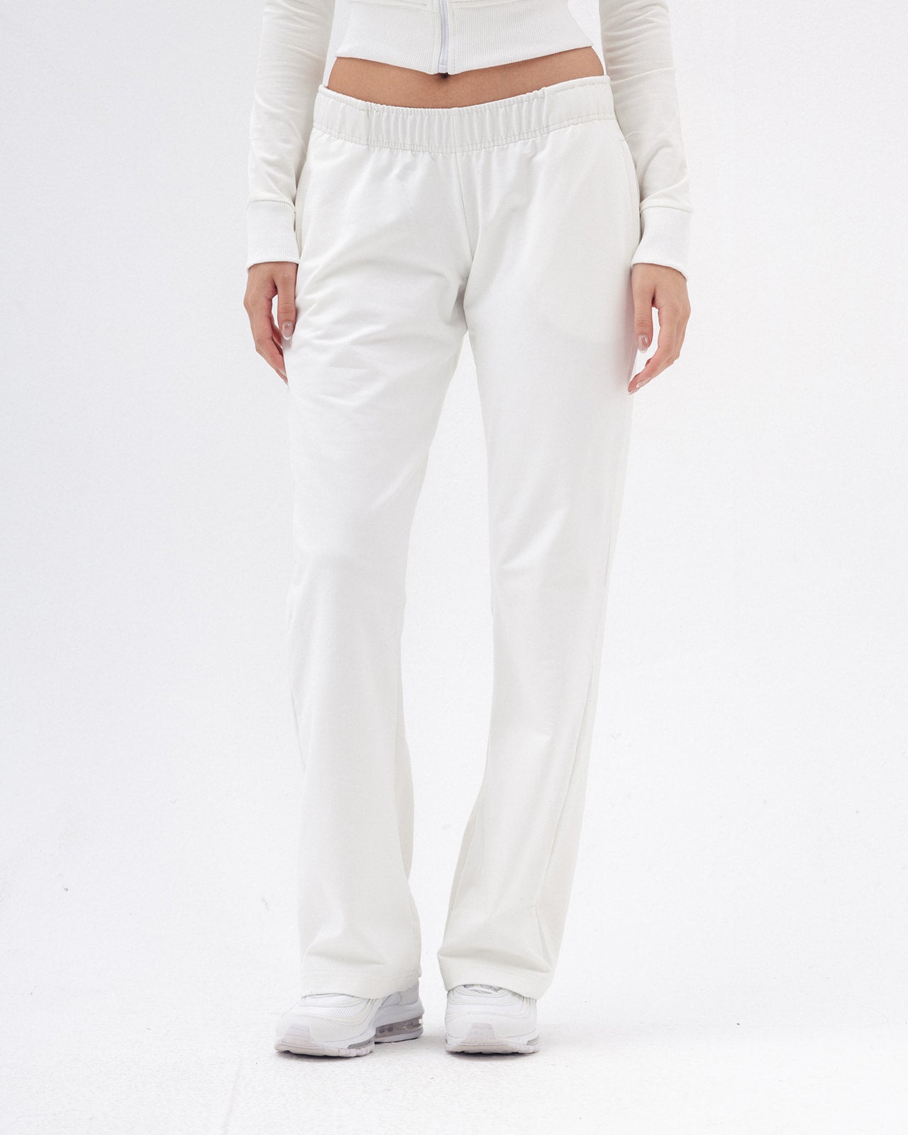 Low Rise Sweatpants In White