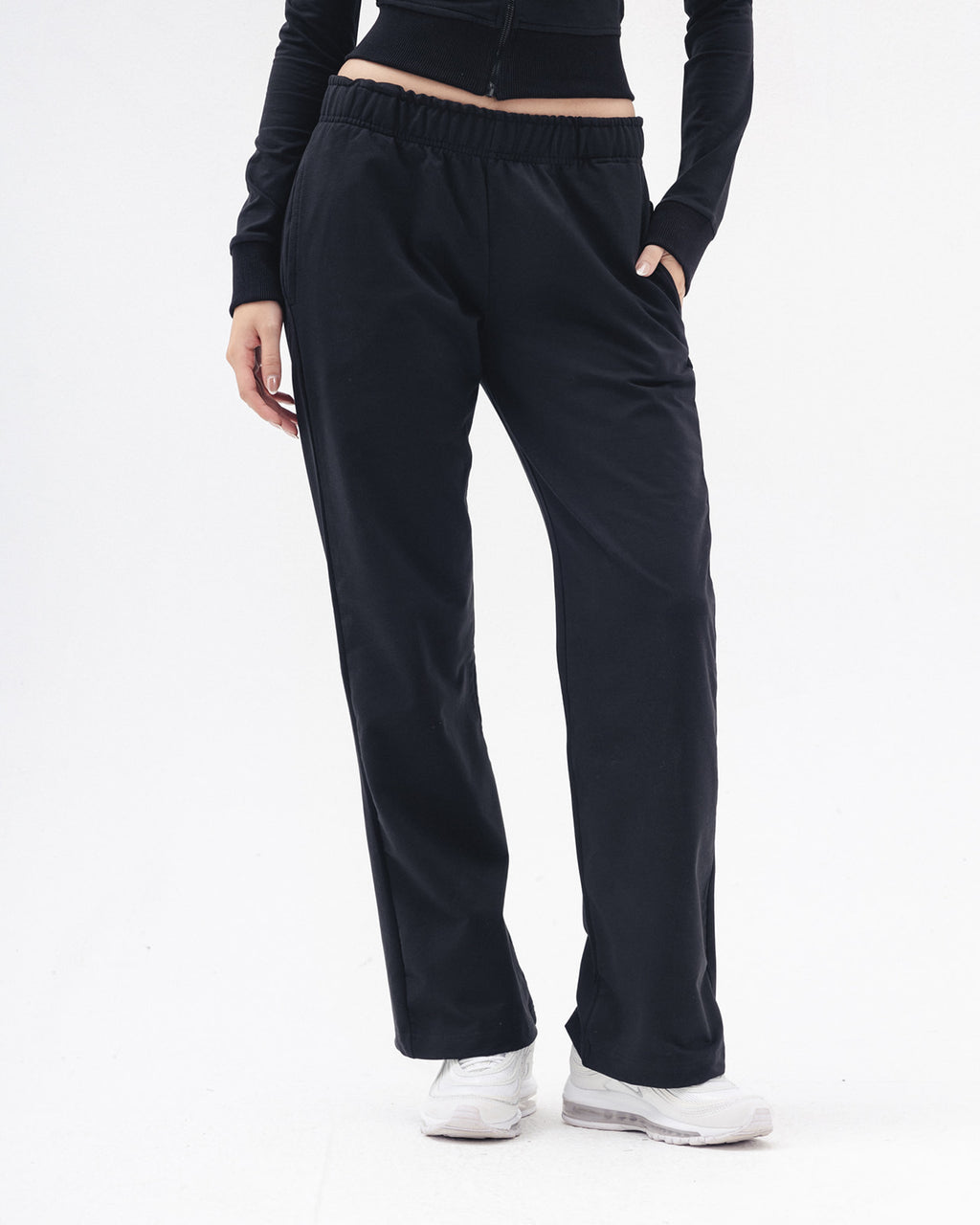 Low Rise Sweatpants In Black