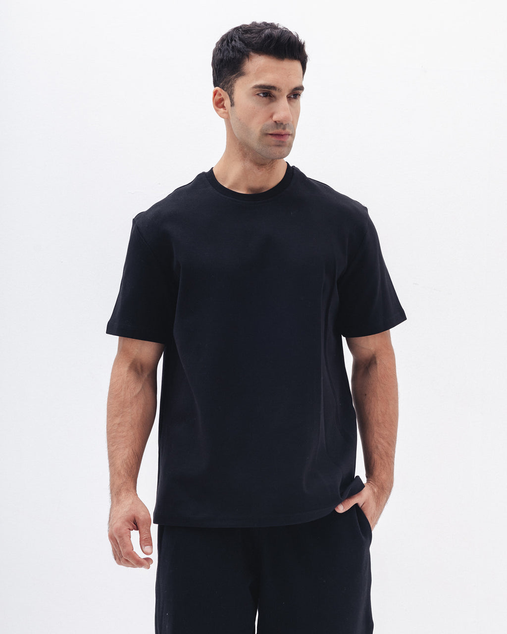 Regular Fit T-Shirt In Black
