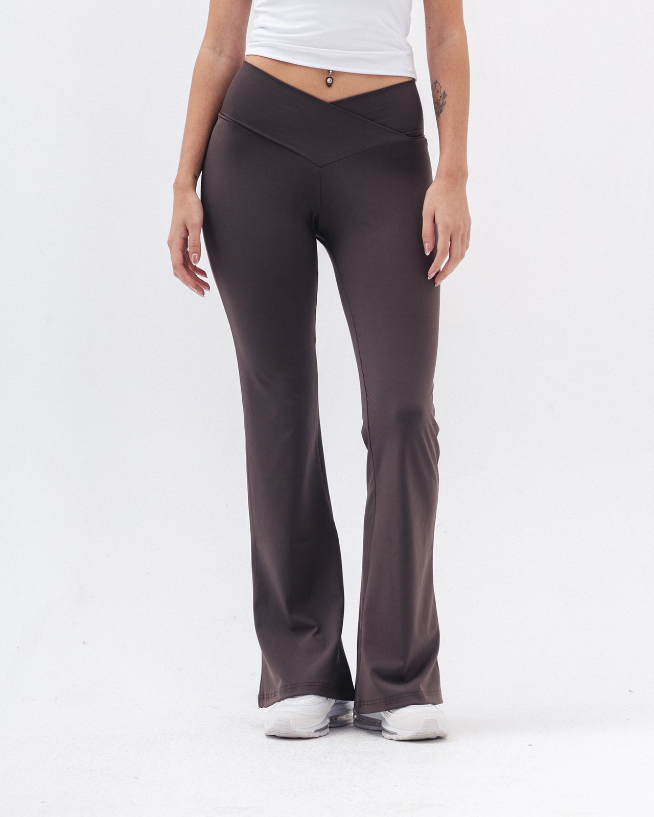 Crossed Waist Yoga Pants In Brown