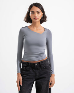 ASYMMETRIC LONG SLEEVE IN CHARCOAL GREY