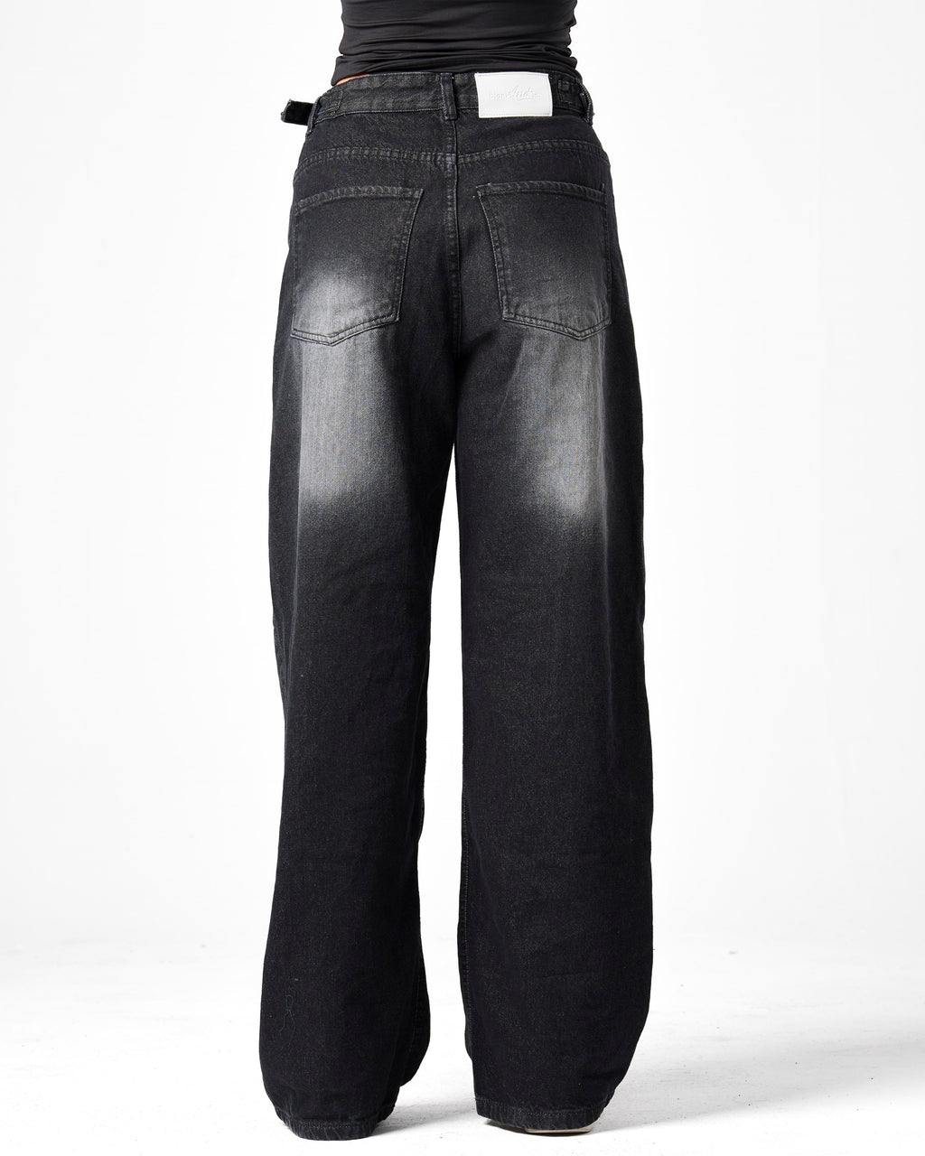 Baggy Denim In Washed Black