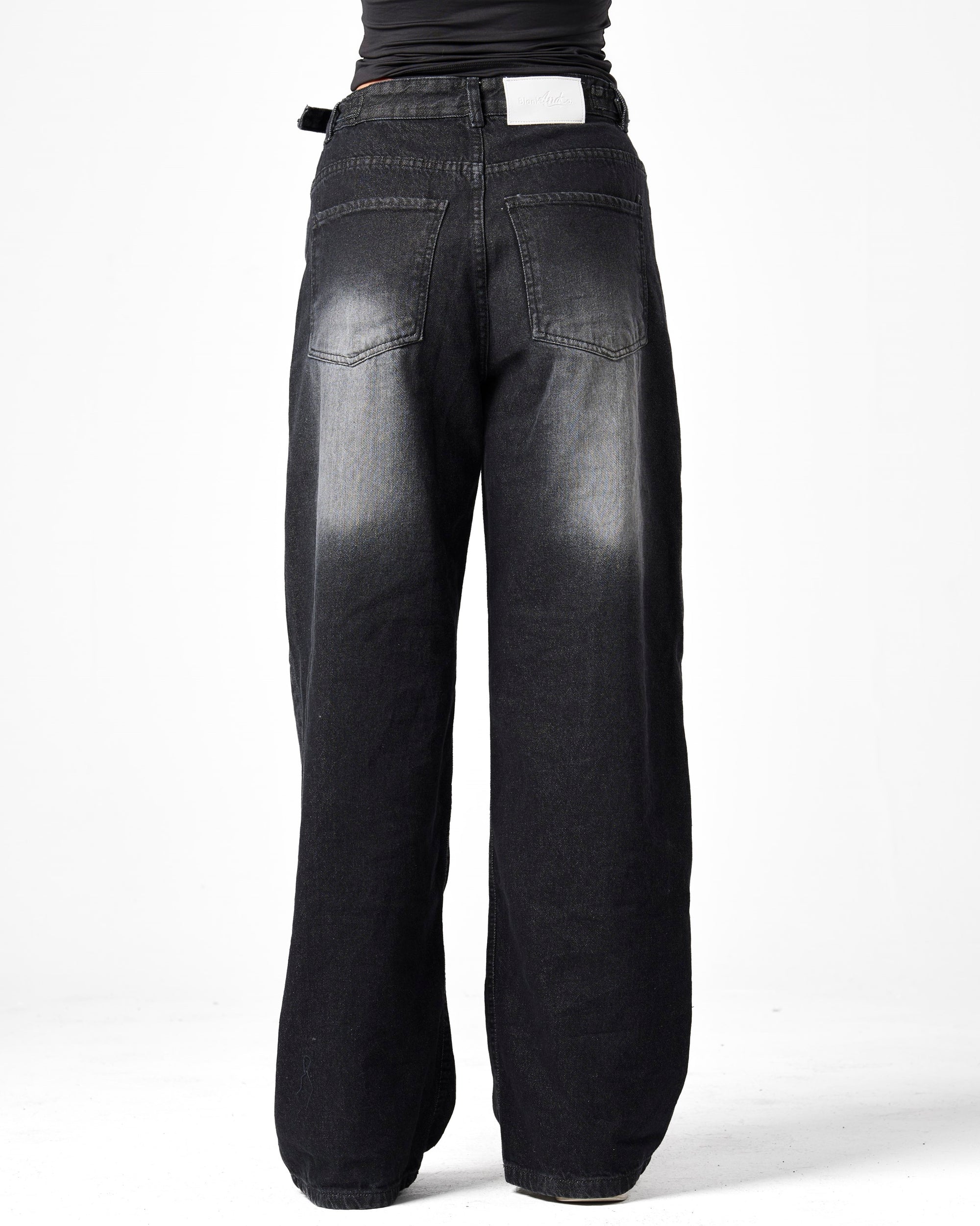 Baggy Denim In Washed Black