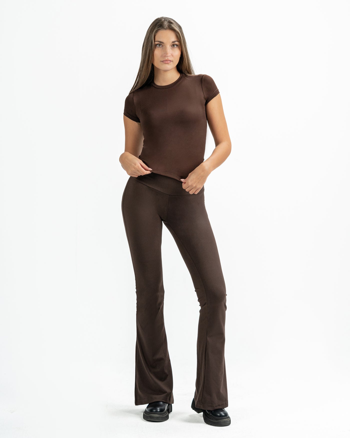 Shaping short sleeve top in brown
