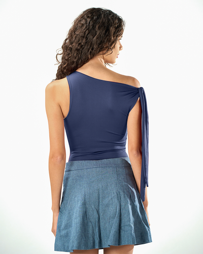 Knotted top in navy