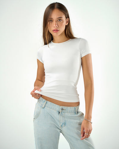 Shaping short sleeve top in white