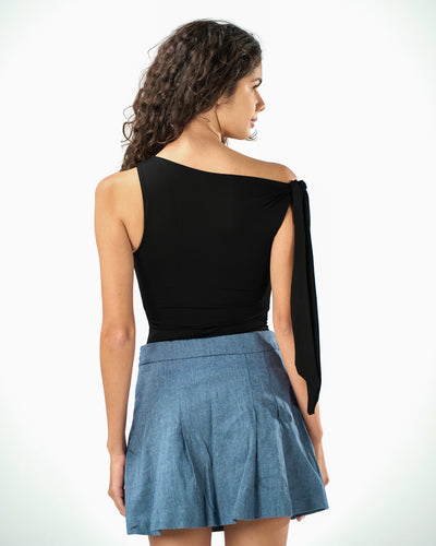 Knotted top in black