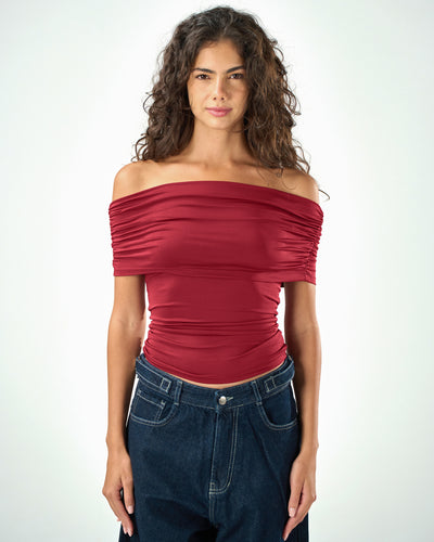 Off shoulder top in Raspberry