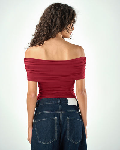 Off shoulder top in Raspberry