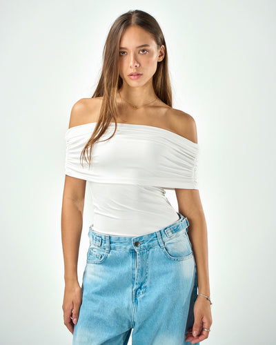 Off shoulder top in white