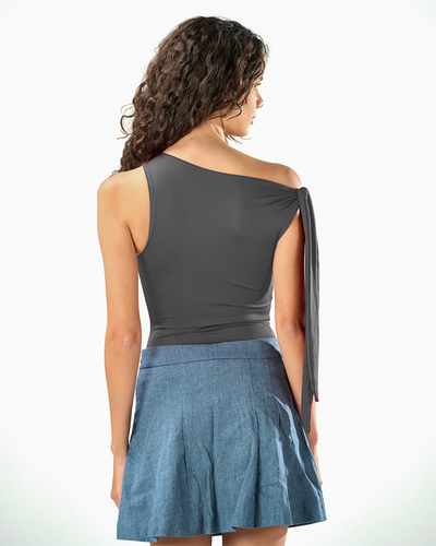 Knotted top in charcoal