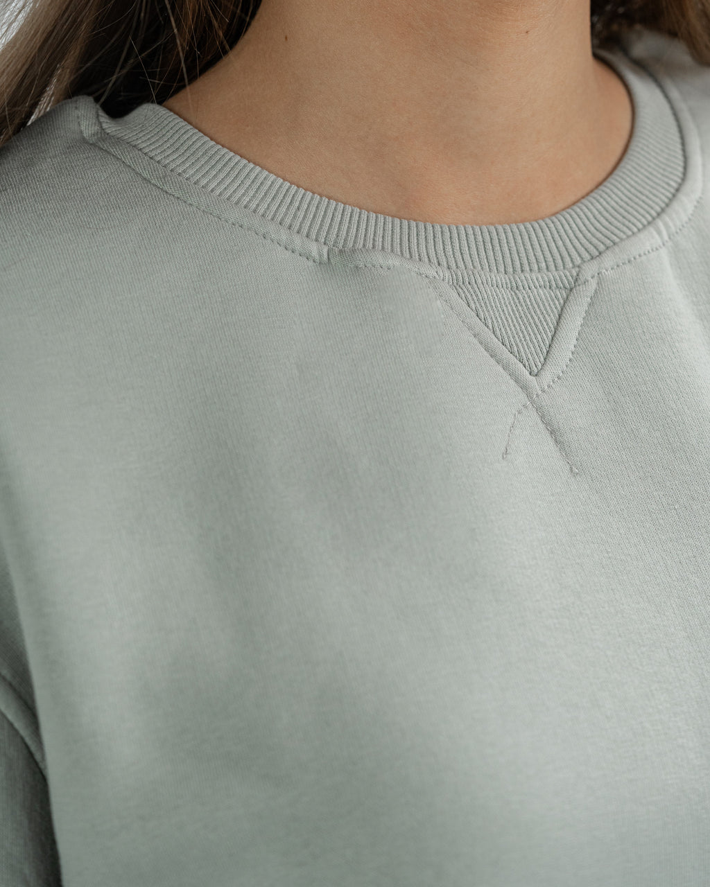 Blank Crewneck in light grey