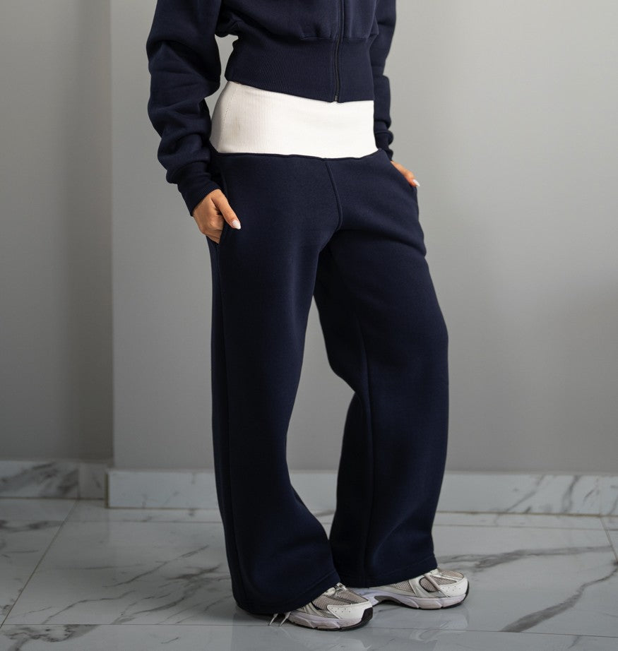 Fluff cinched sweats