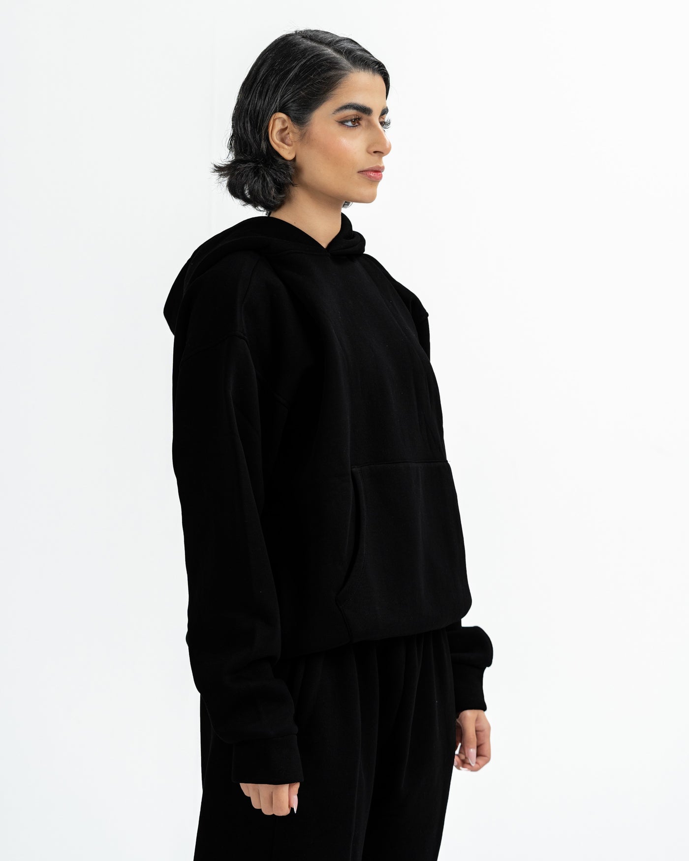 Blank Hoodie in black