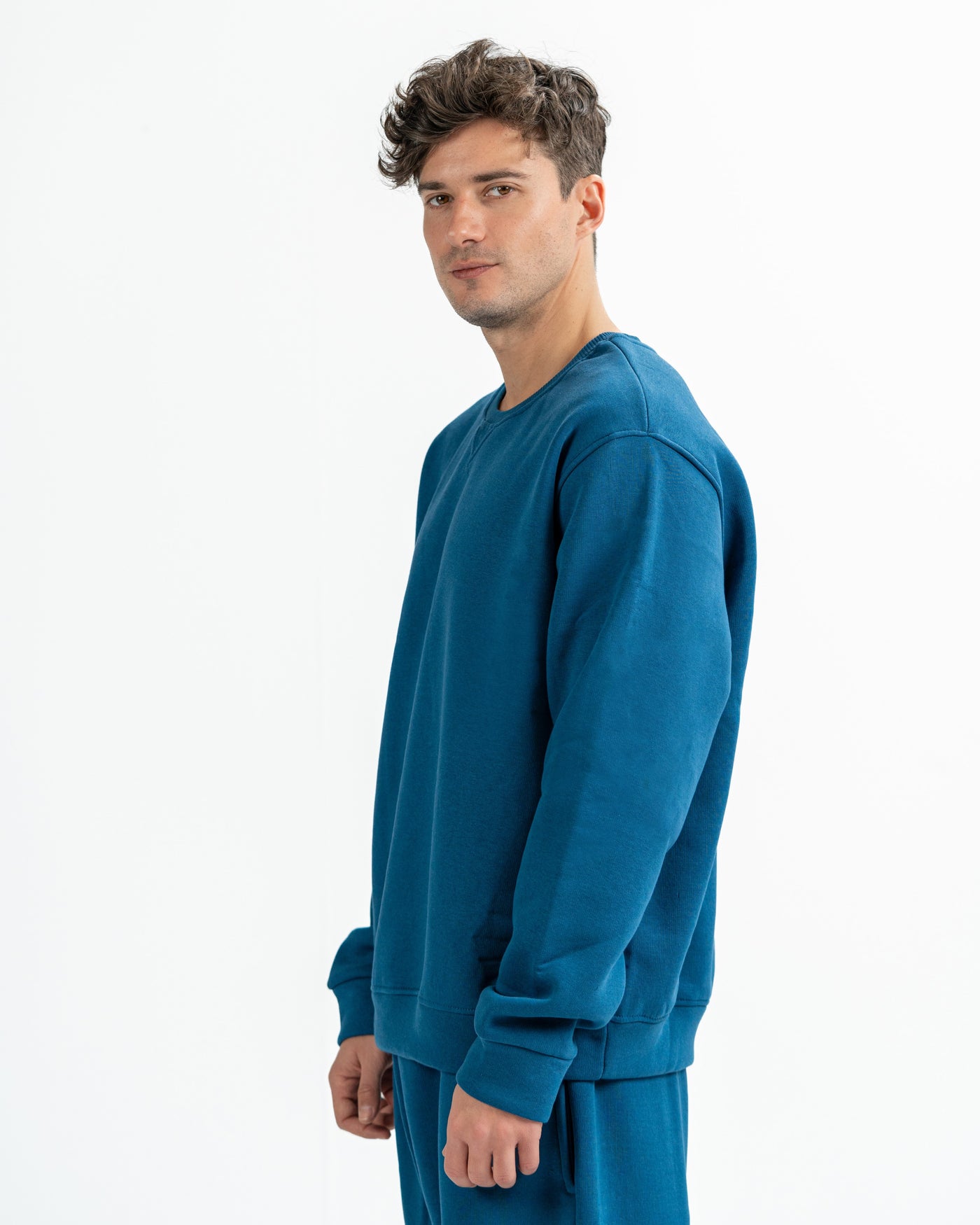 Blank Crewneck in indigo