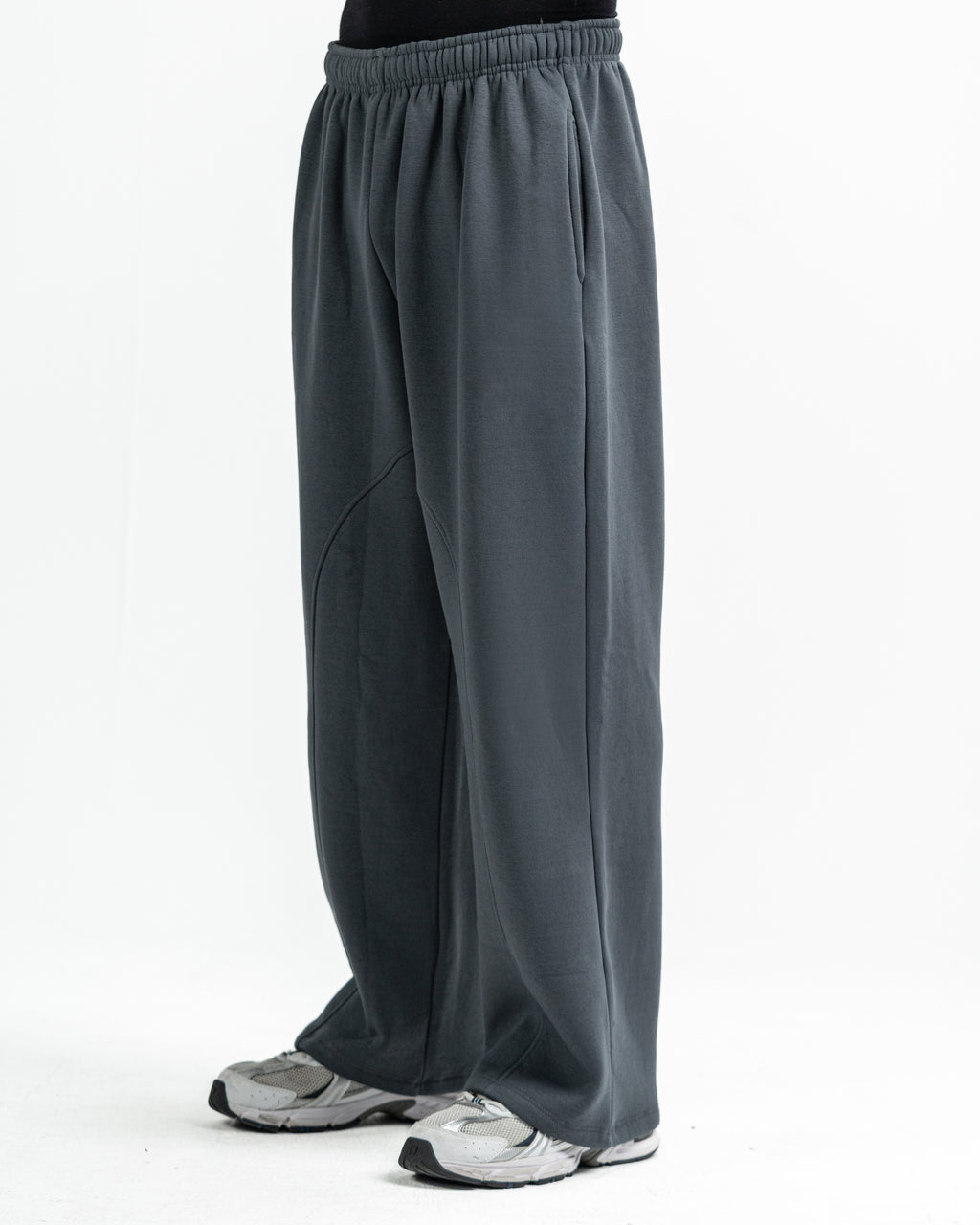 Blank Sweatpants in charcoal