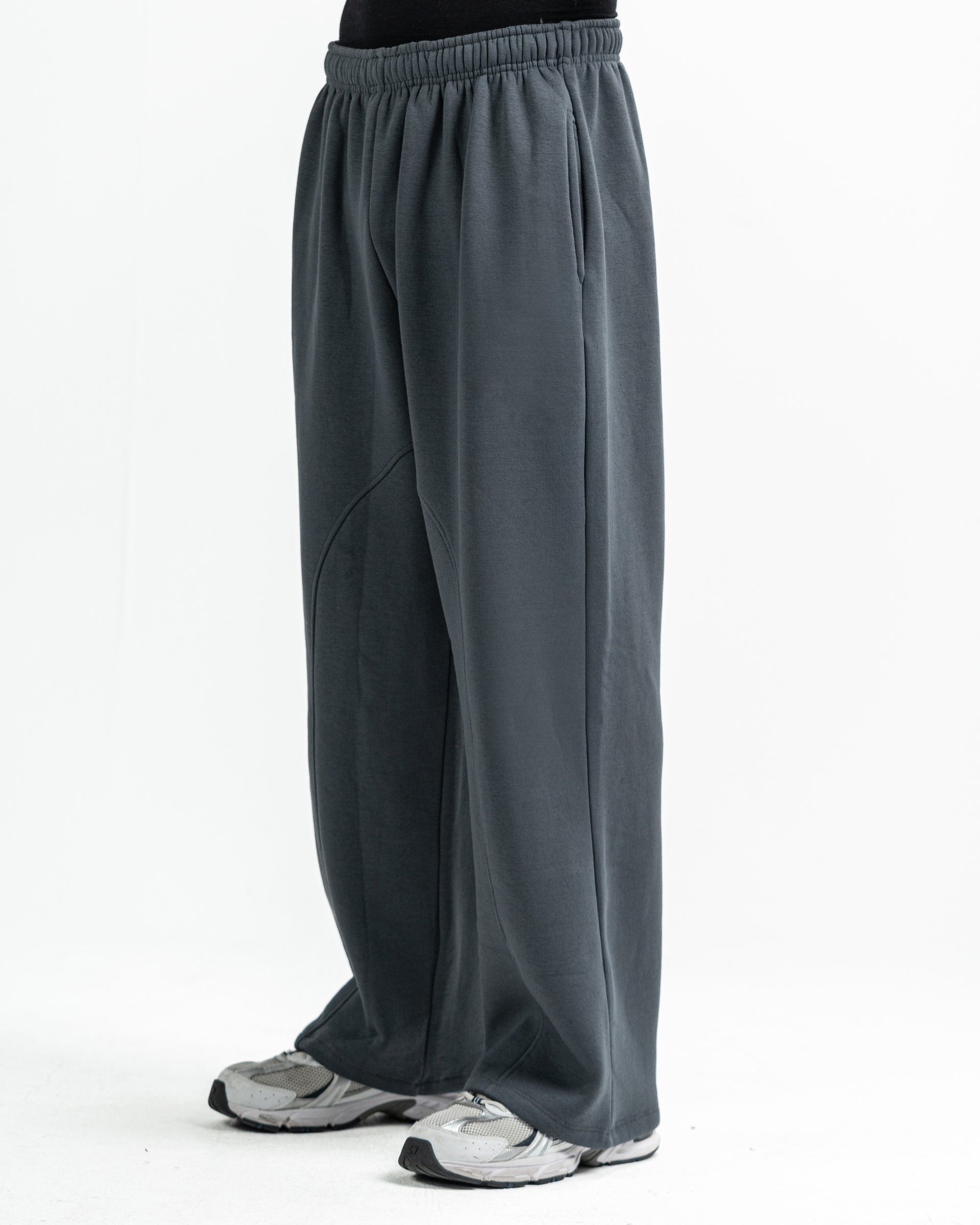 Blank Sweatpants in charcoal