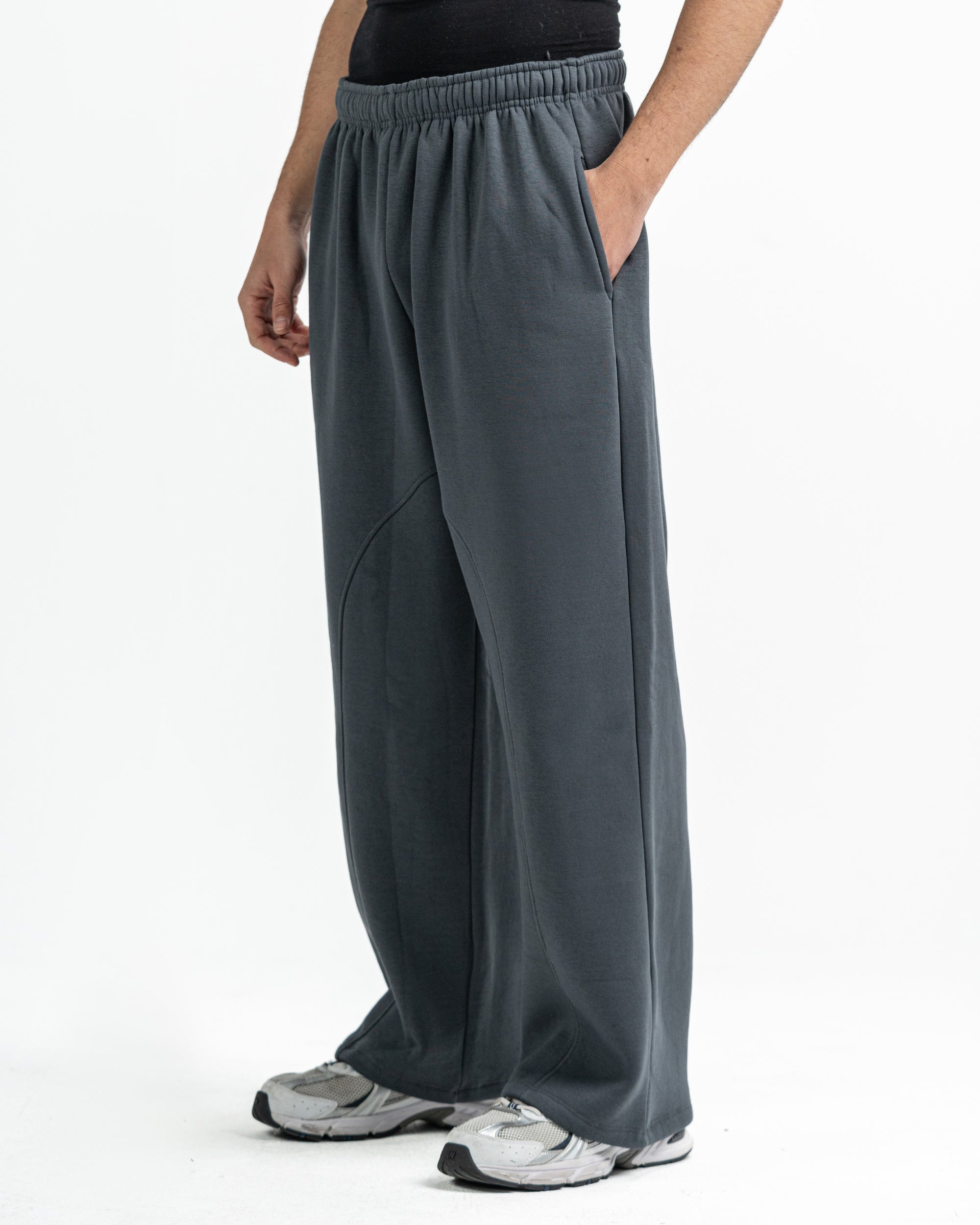 Blank Sweatpants in charcoal
