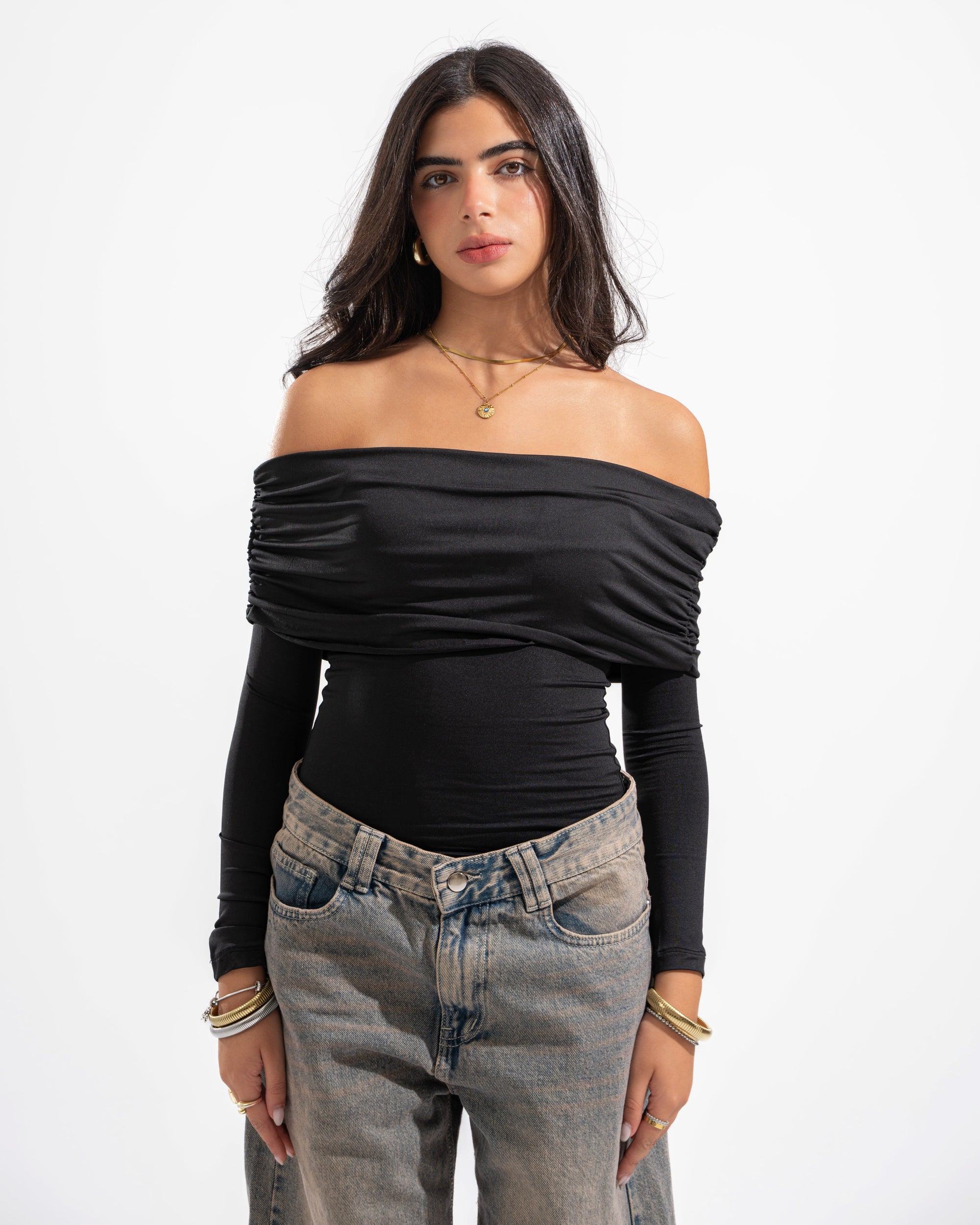 OFF SHOULDER LONG SLEEVE IN BLACK