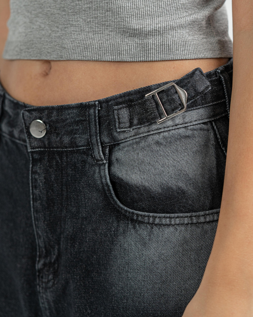 Baggy Denim In Washed Black