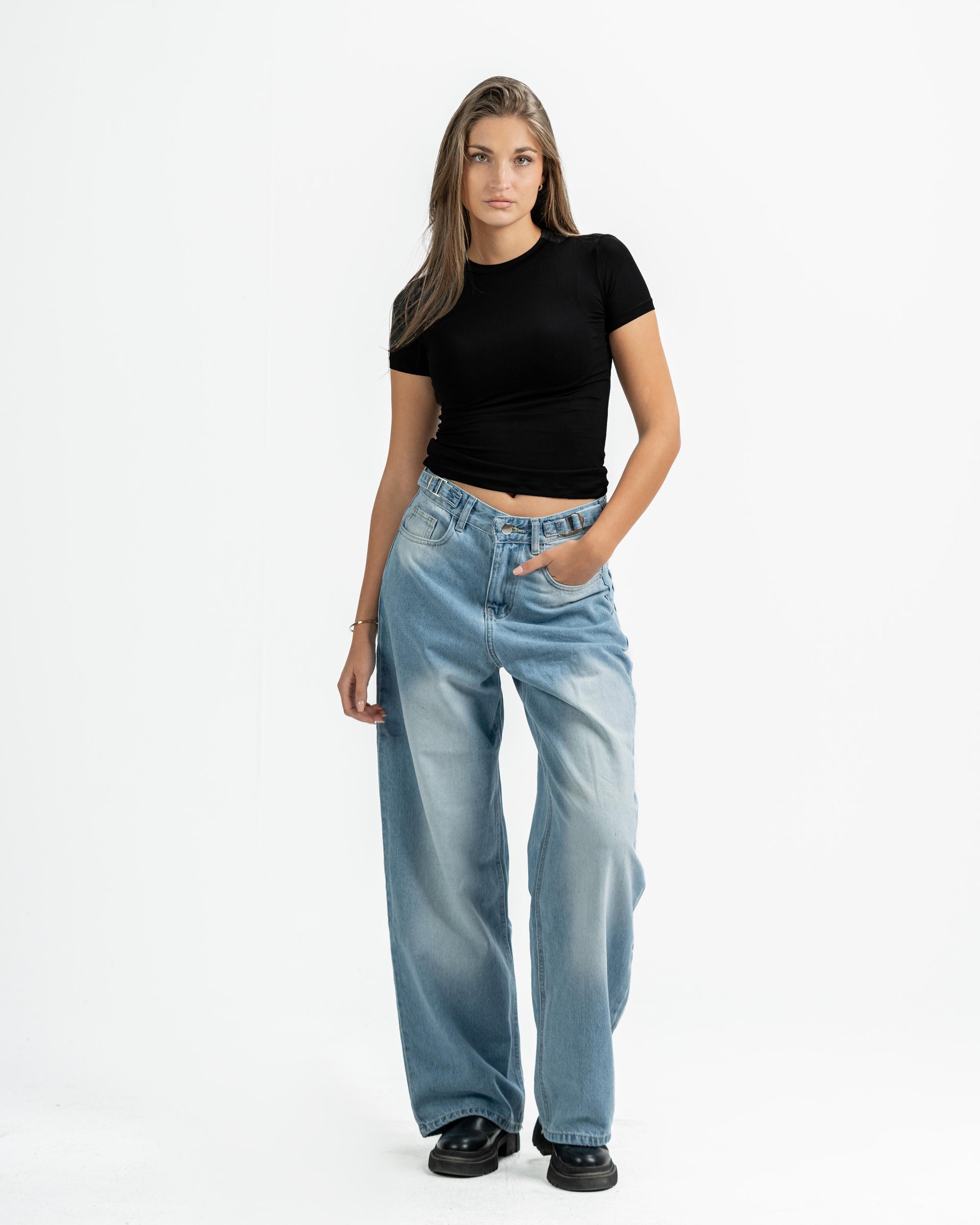 Baggy Denim In Ice Blue