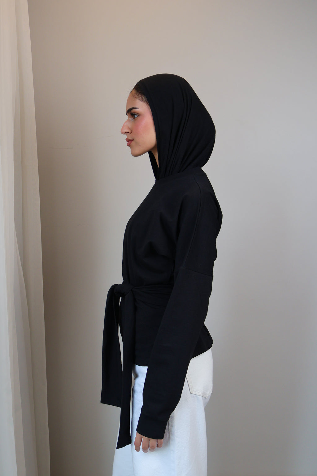Belted long sleeve crewneck