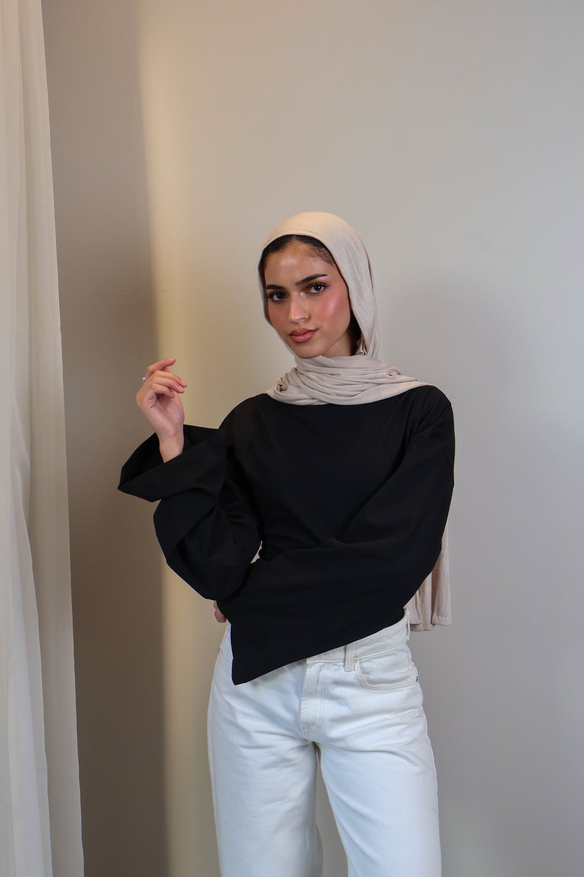 Boatneck Shaping Waist Top Full Sleeve
