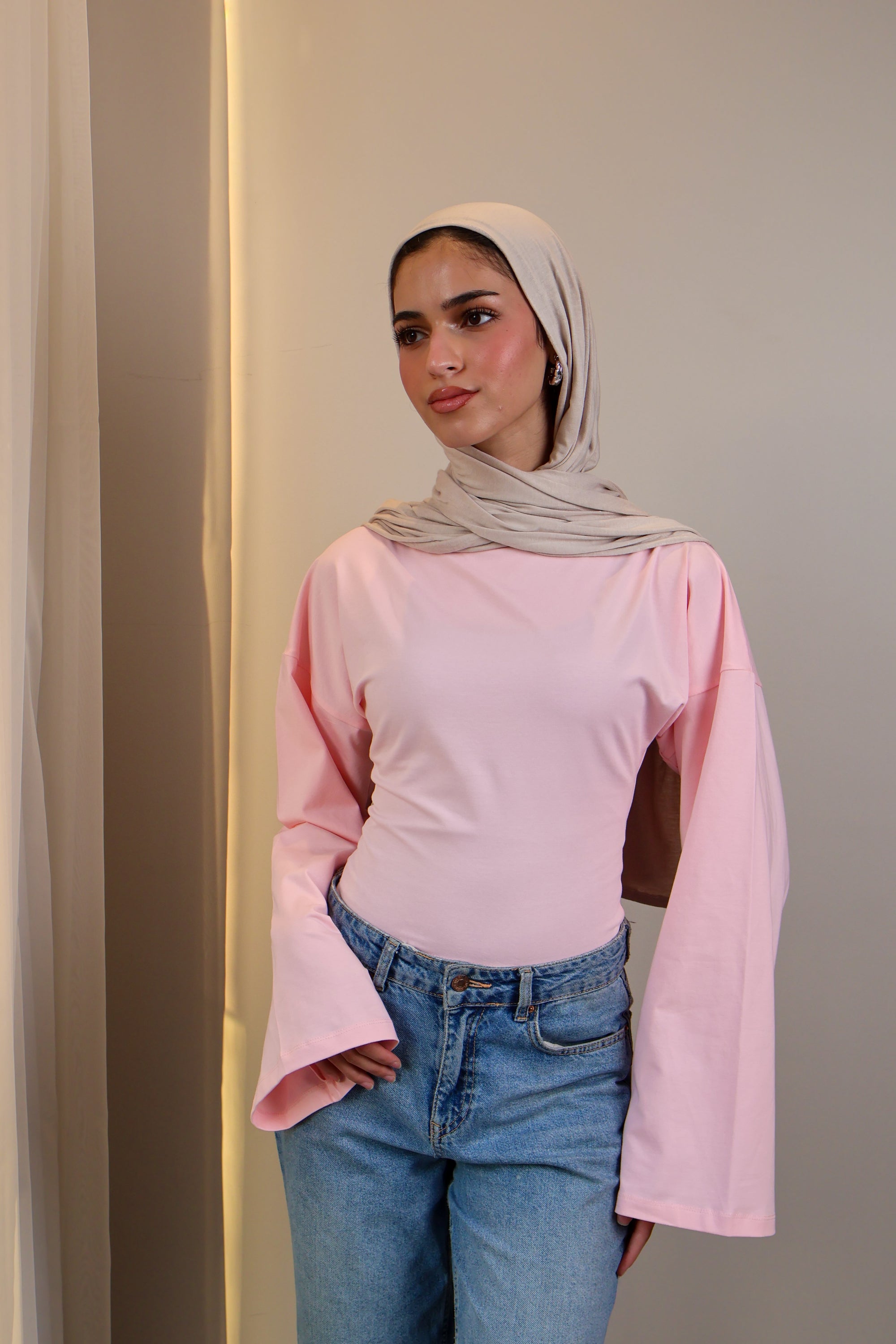 Boatneck Shaping Waist Top Full Sleeve