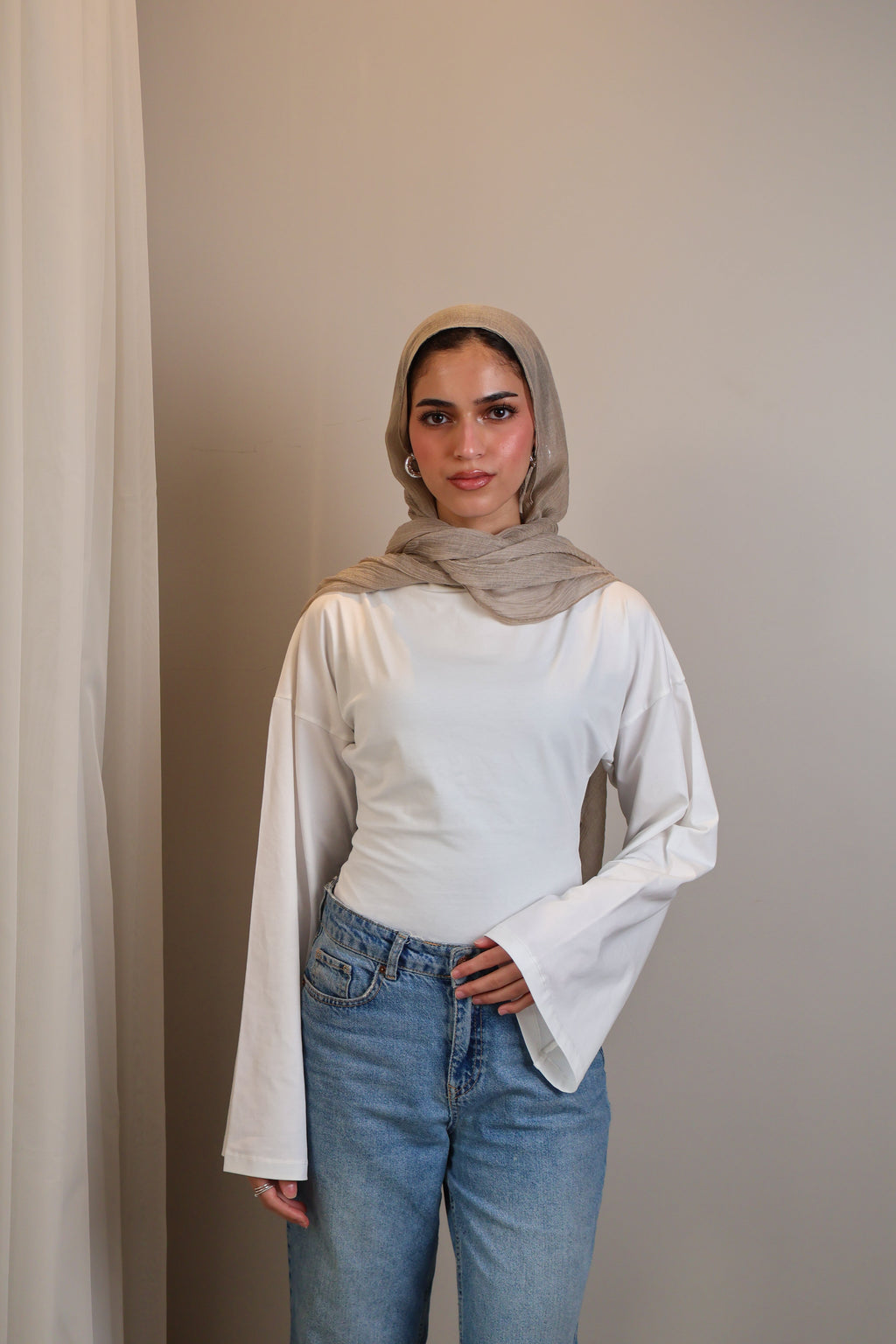 Boatneck Shaping Waist Top Full Sleeve